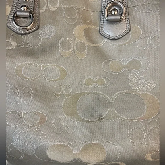 Coach Metallic Silver Shoulder Bag - Picture 4 of 9